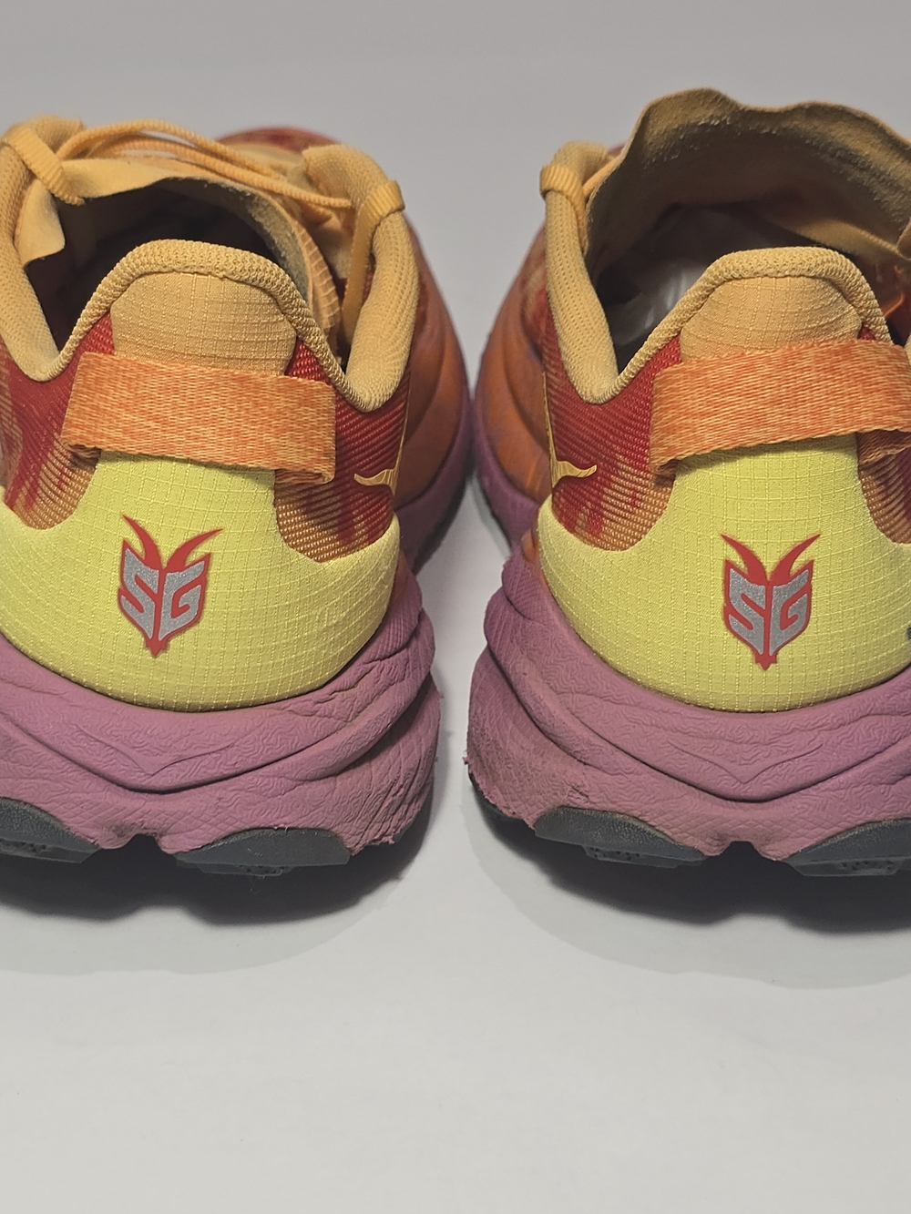 HOKA Speedgoat 6 Women's Size 11 B Orange Red Trail Running Shoes Vibram - Picture 8 of 11